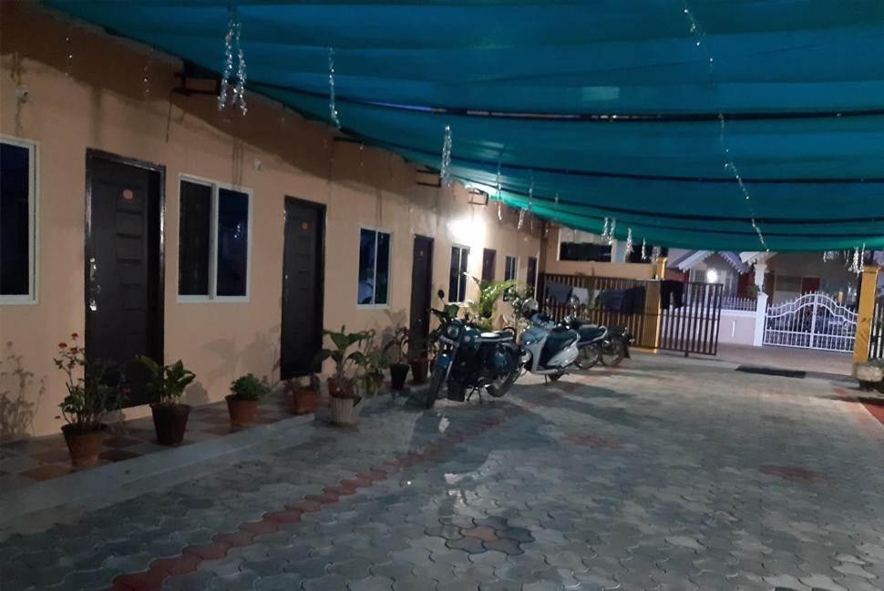 Sri Nandini Guest House Chikmagalūr Kültér fotó